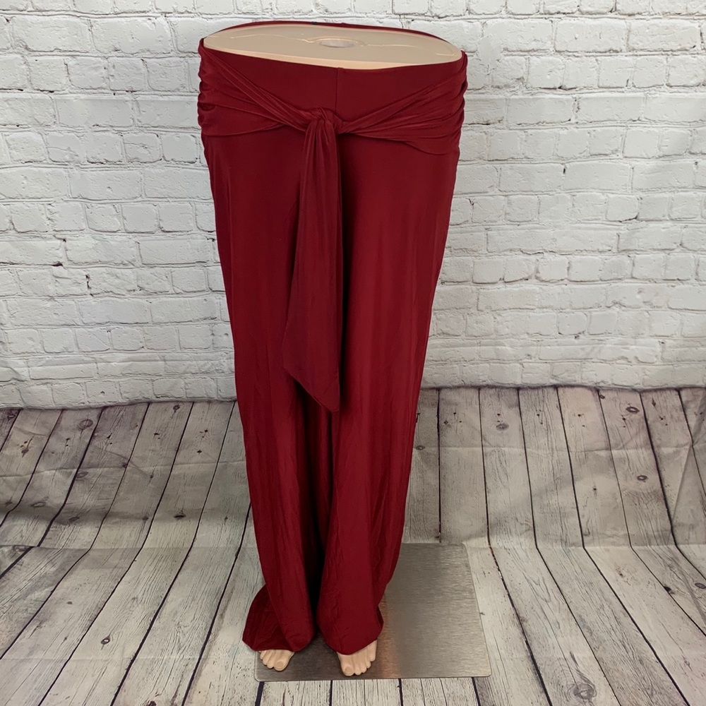 Boohoo nights burgundy pants